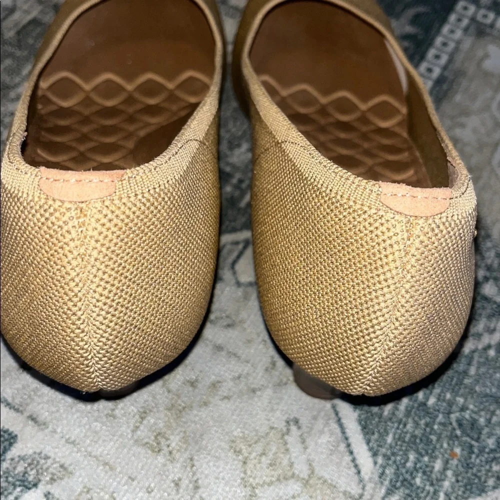 Vivaia womens Almond-Toe Wedge (Tamia Wedge Pro) size 43 US 11